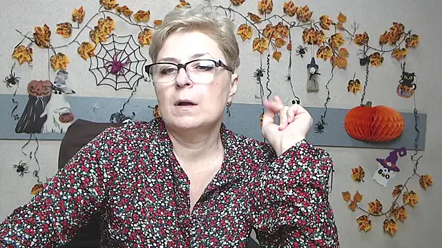 Chatroom XXX en direct de EmiliaGree