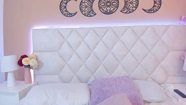 XXX chat uživo modela Miaa_Harper_