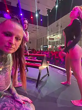 Онлайн чат XXX ObviouslyPeachy