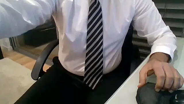 66MA69: απευθείας συνομιλία ΧΧΧ