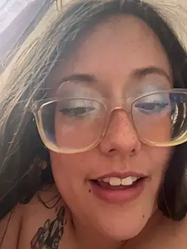 Chat XXX en directo de I_Am_BellyRose