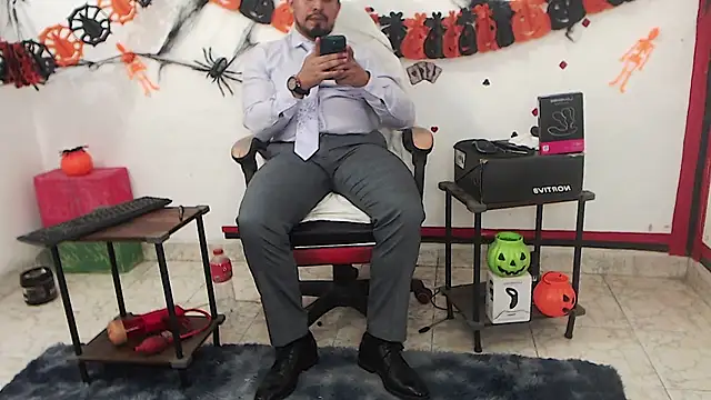 KalethBigDick Adlı Modelin Canlı XXX Sohbeti