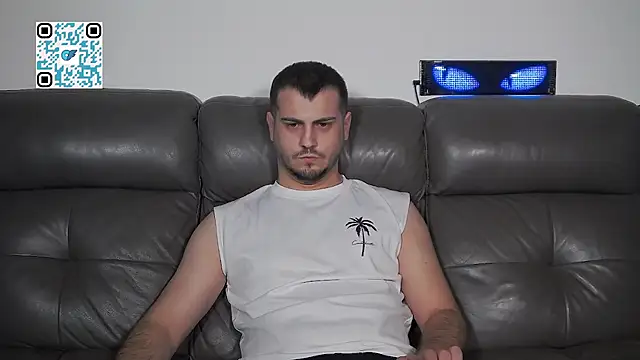 Chat XXX en directo de CrazyDom1