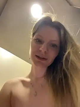 MaryHiggins Chat XXX live