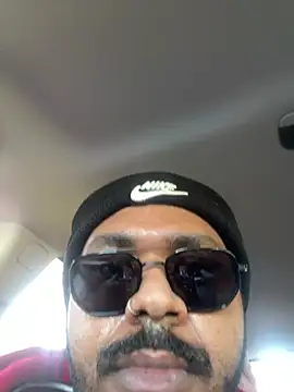 THEFOXESDEN3 Chat XXX live