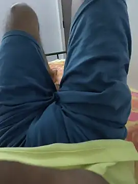 XXX chat uživo modela SecretBadBoy