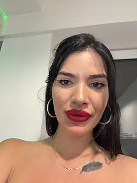 RaniaSnow's Live XXX Chat