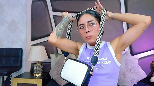 NicoleEsposito 现场XXX聊天