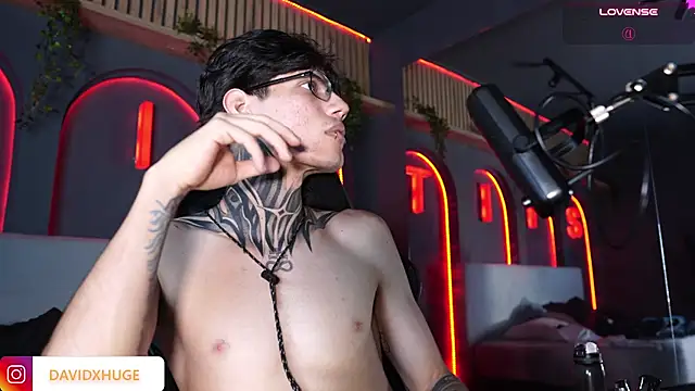 Chatroom XXX en direct de David__Huge