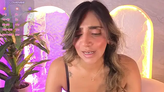 Chat XXX ao vivo de agatha_brooks_t