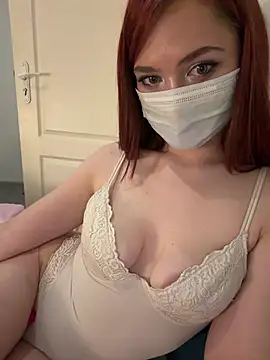 Pokazy przed kamerką – Hot_Vivienne