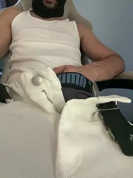 Whiteboii2026 Show in webcam