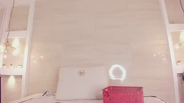 chloe_murray Live XXX-chat