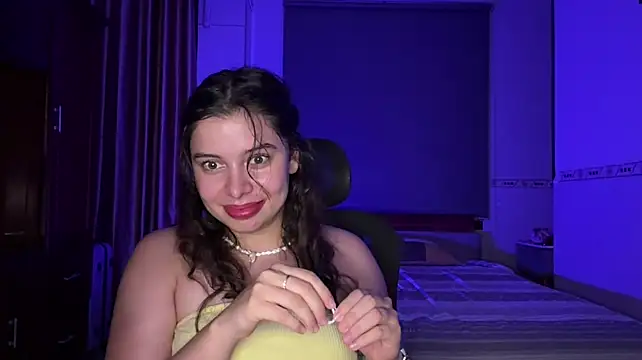 Chat +18 de KayleneLoukanis ao vivo