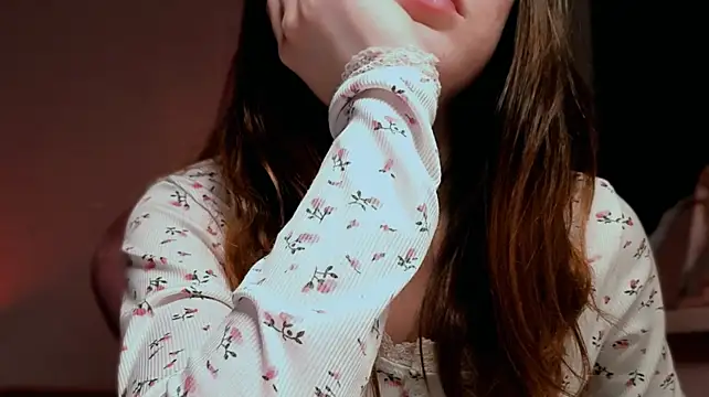 XXX chat uživo modela Kimmie_shine