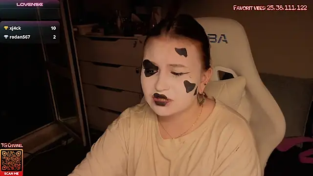 XXX chat uživo modela Lina_Murra