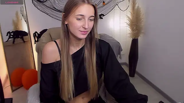 RitaFlores' Live XXX Chat