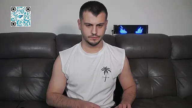 Онлайн чат XXX CrazyDom1