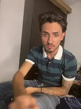 Chat +18 de Kriss_Edwards ao vivo