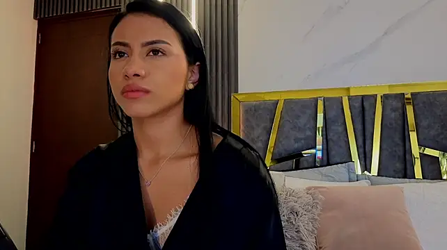 ScarletTorres' Live XXX Chat