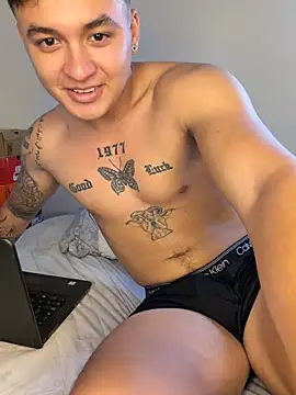 Christopher_strongg Live XXX Chat