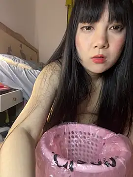 Xdouyaa Adlı Modelin Canlı XXX Sohbeti