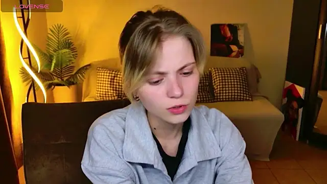 צ'אט XXX בשידור חי של LisaRainbow