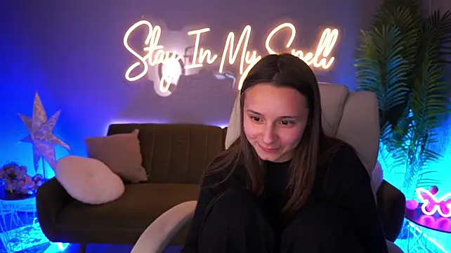 TinyNatalie Chat XXX in diretta