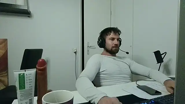 alpha-hunk Obrolan Langsung XXX