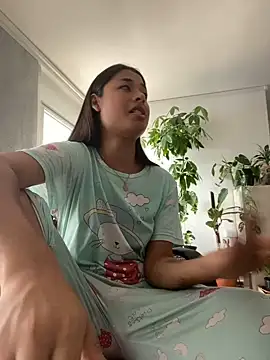 Romie_rous' Live XXX Chat