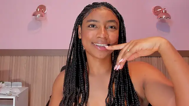 Chat XXX en directo de Laraebony_