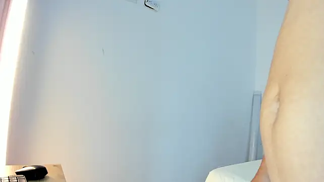 Chat XXX ao vivo de Mia_babee_