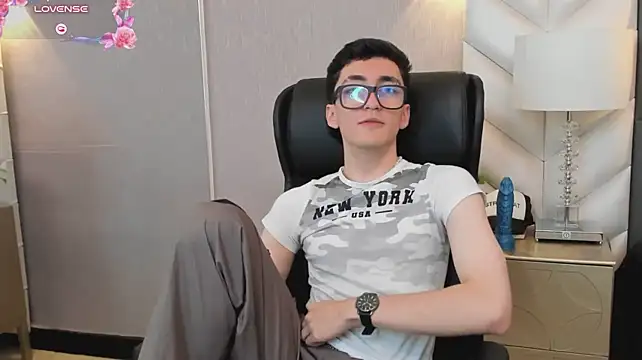 Živý XXX chat GaelDuke