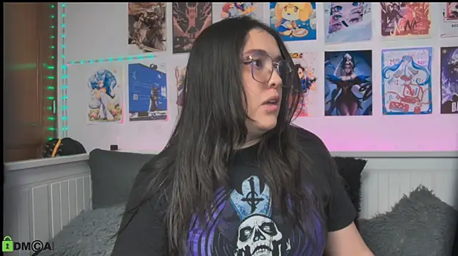 Chatroom XXX en direct de snowblack_