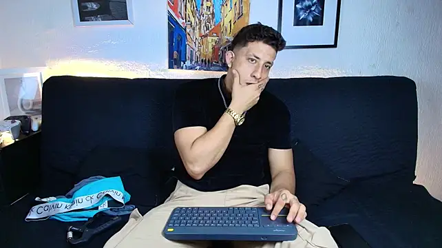 Chat XXX Live SR_EMILIOCUM