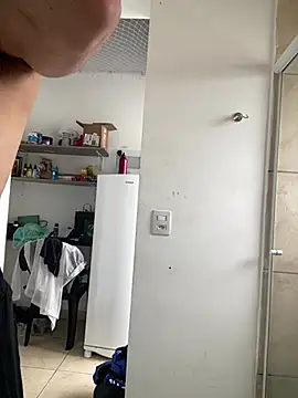 XyronFit live XXX chat