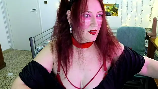 SabrinaXlovess Adlı Modelin Canlı XXX Sohbeti