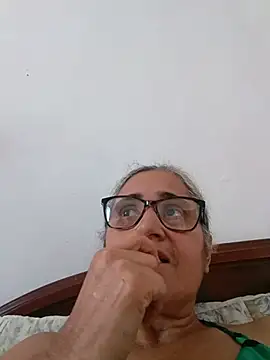 Chat +18 de _candi ao vivo