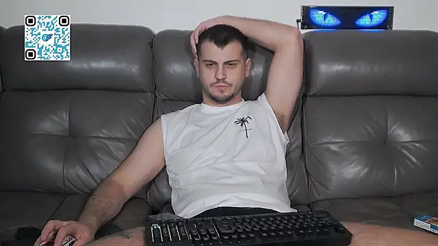 Chat XXX en directo de CrazyDom1