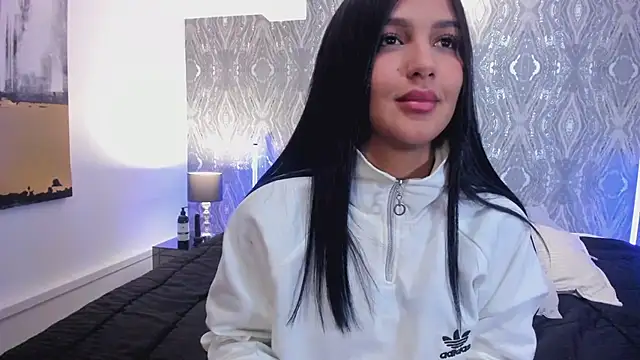 DannaSpencer_ Adlı Modelin Canlı XXX Sohbeti