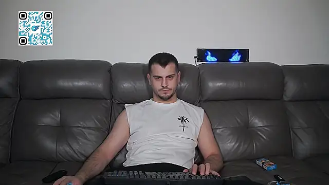 Онлайн чат XXX CrazyDom1