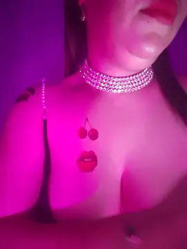 Doodqueen Adlı Modelin Canlı XXX Sohbeti