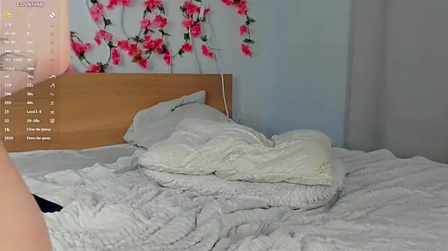 Živý XXX chat CleotildePiel