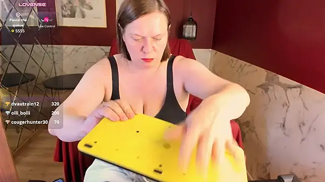 KellyPerfection Adlı Modelin Canlı XXX Sohbeti