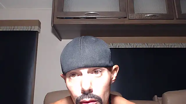 Chat XXX en directo de ThickD2C