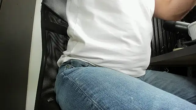 แชท XXX สดของ Max_QuintanaDaddy