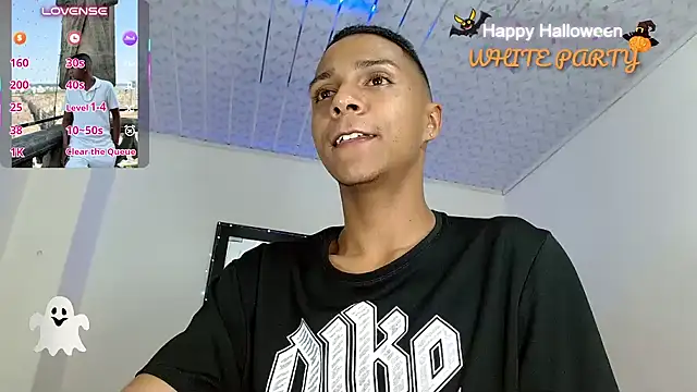 Chat XXX en directo de hotboyluxe