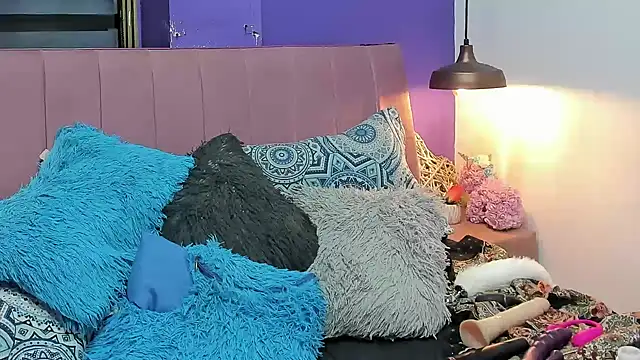 Chat +18 de ZoeFerraro ao vivo