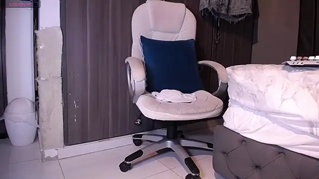 dirty_27cms' Live XXX Chat