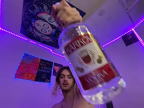 צ'אט XXX בשידור חי של venusfairys